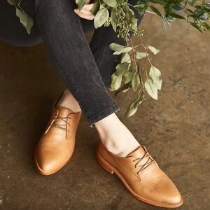NISOLO James Leather Oxford Shoe in Almond Women’s Size 7